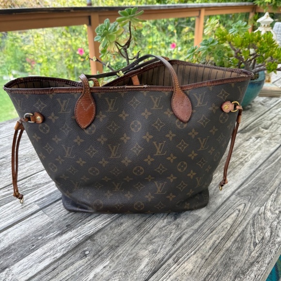 Louis Vuitton Neverfull Tote MM Brown Canvas Monogram Purse - Picture 8 of 12